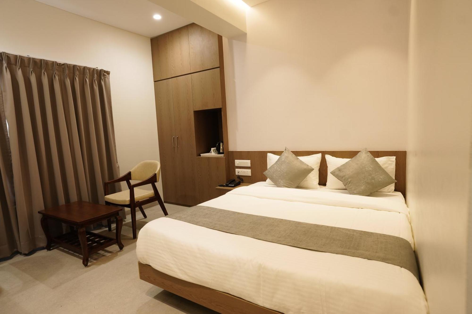 A Square Executive Hotel Aurangabad  Exterior foto